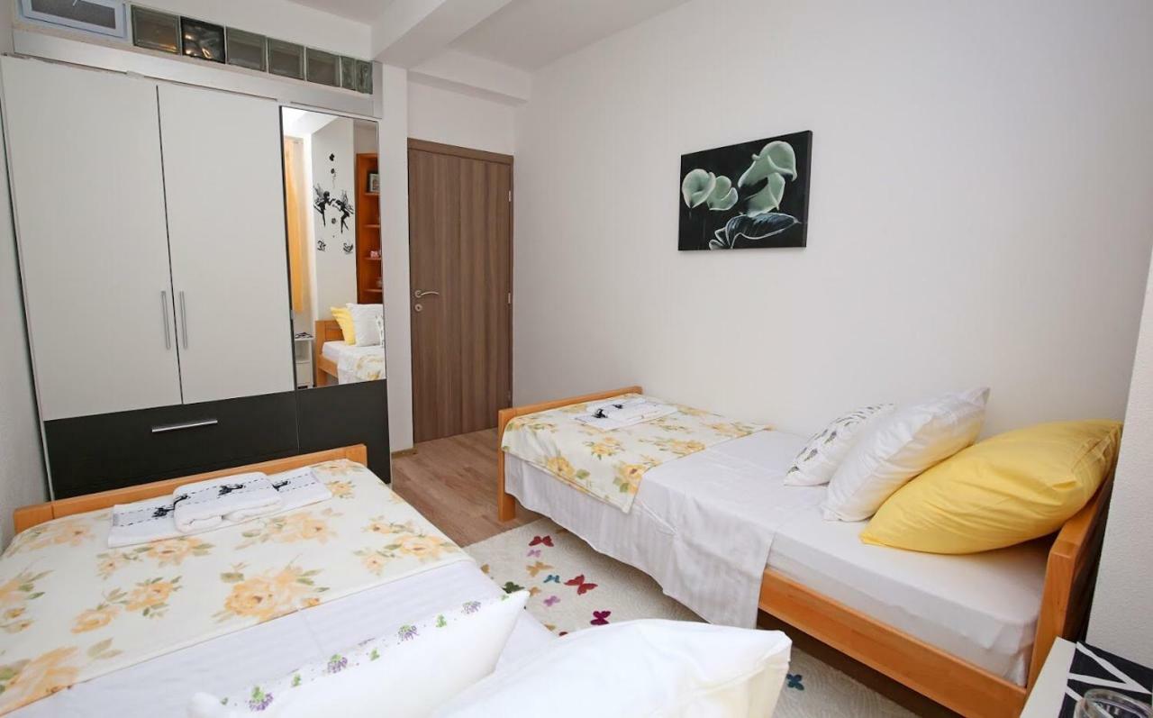 Luciano Appartement Mravince Buitenkant foto