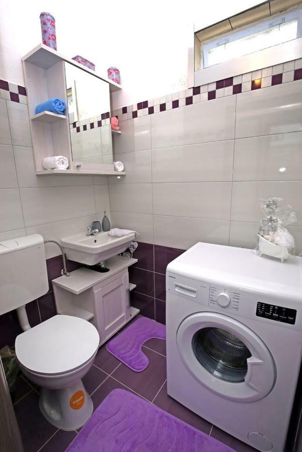 Luciano Appartement Mravince Buitenkant foto